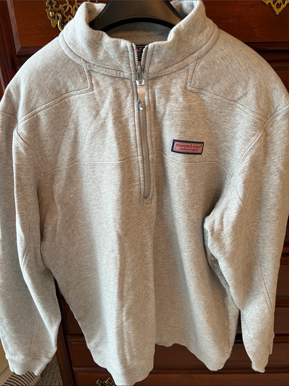 Vineyard Vines Men’s Light Gray Quarter-Zip Pullover
